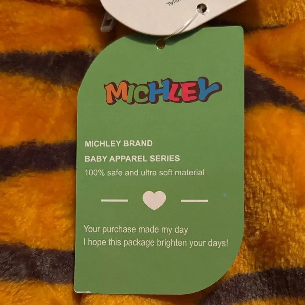 MICHLEY TIGER COSTUME